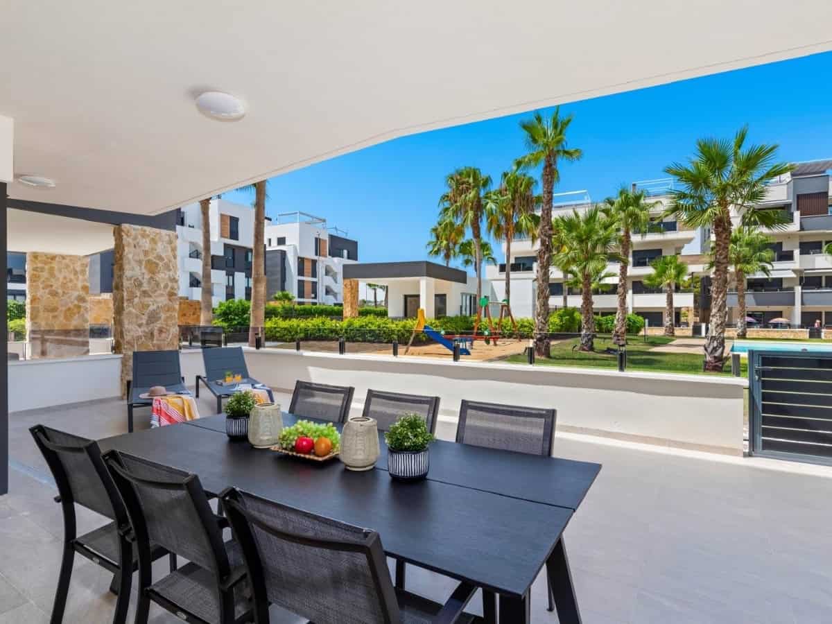 17 Nicki 9 - Amanecer 11 _ balcony ground floor