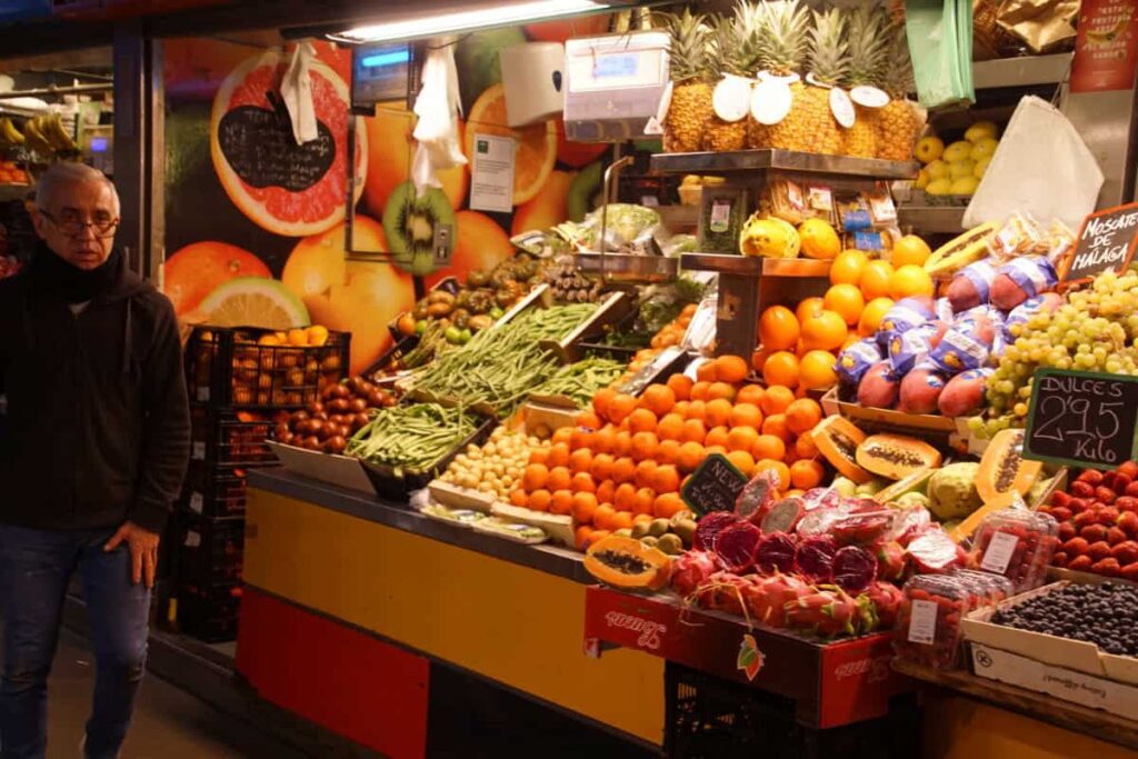 Community and Everyday Life